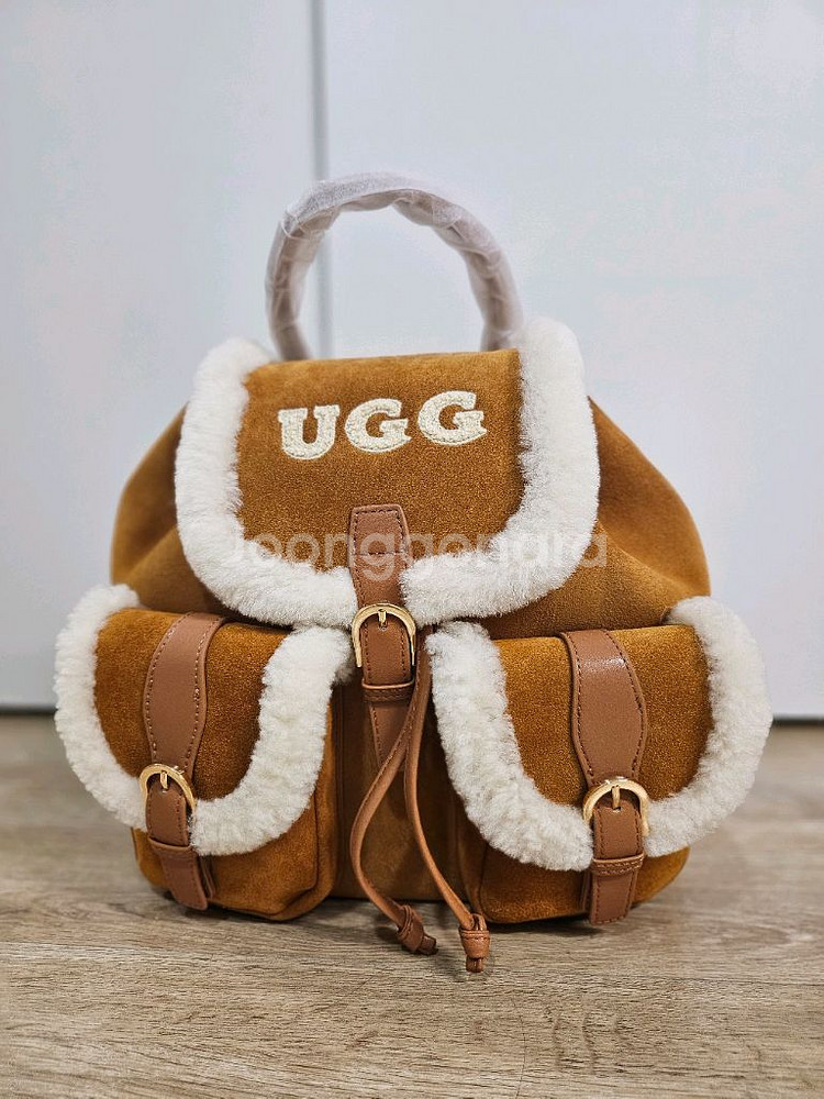 UGG 어그 미니 백팩 새상품--0