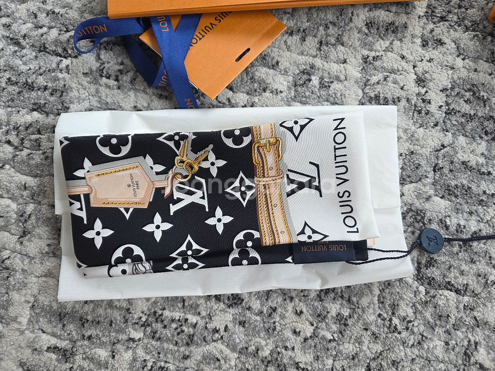 루이비통 모노그랭 컨피덴셜 방도 (택달린 새상품)--1