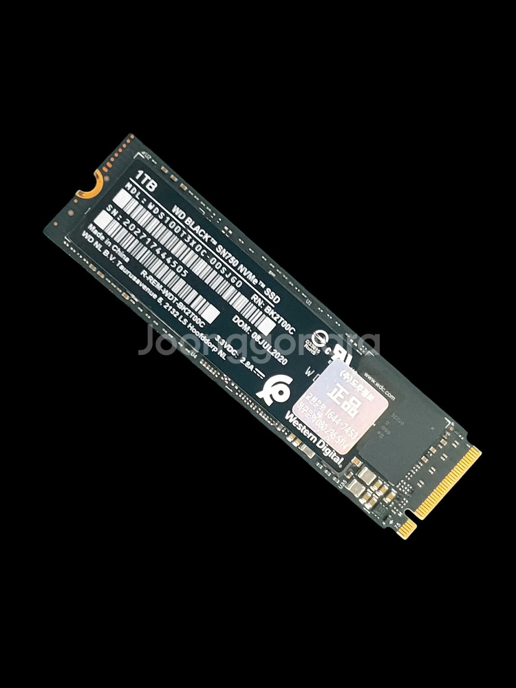정품 WD BLACK M.2 NVMe SSD 1TB--0