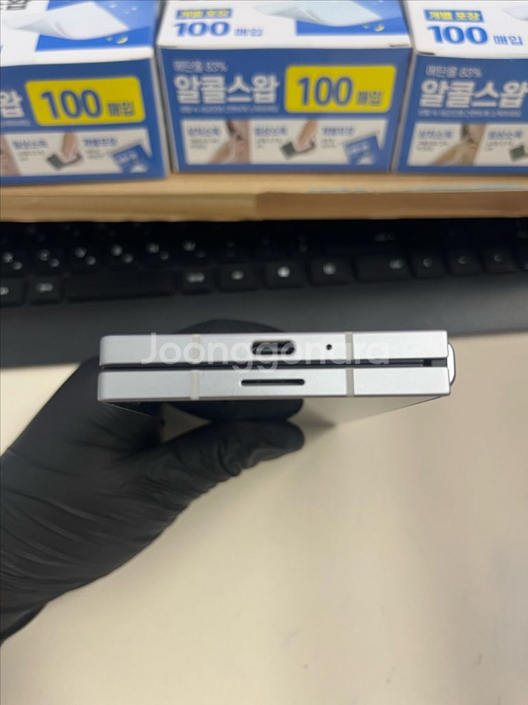 갤럭시Z폴드6 256G 실버 S급!--3