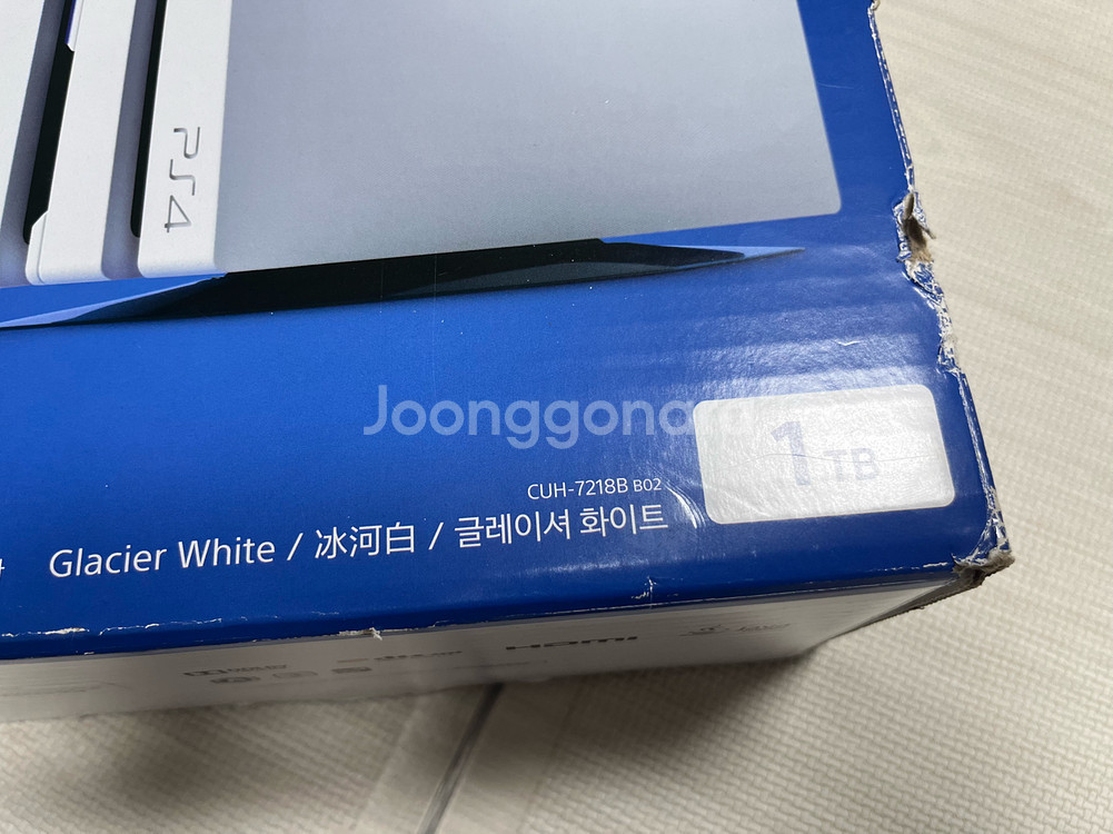 PS4 Pro 1TB 글레이셔 화이트 듀얼쇼크 2개--4