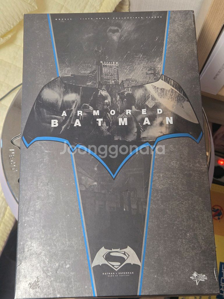 핫토이 아머드 배트맨 판매 합니다--0