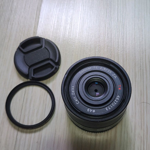 소니 35mm f2.8 칼짜이즈 팬케잌 풀프레임 렌즈