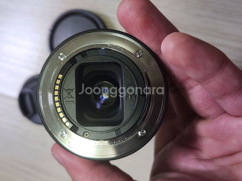 소니 FE 35mm f2.8 칼짜이즈 팬케잌 풀프레임--5