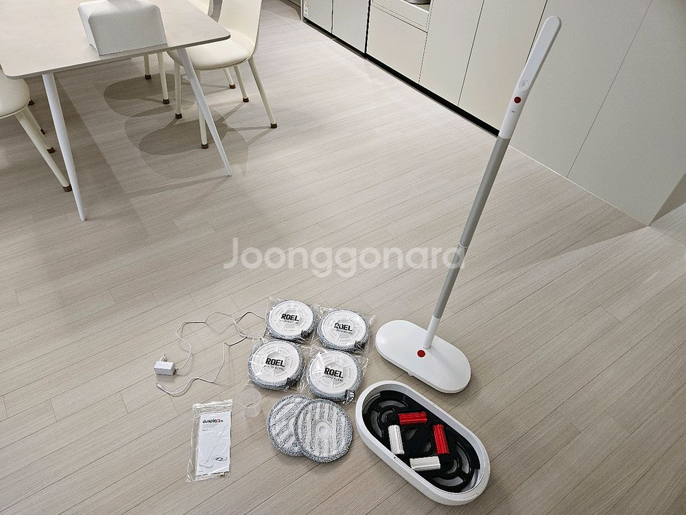 무선자동물걸레청소기 듀스핀3 로엘제품--2