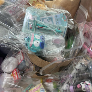 캐릭터 랜덤박스 10만원(게시물 참조)