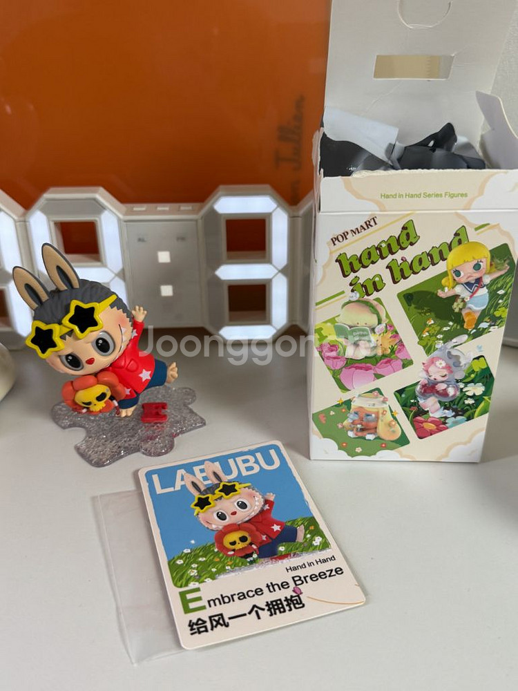 라부부 손에 손 잡고 시리즈 바람과의 포옹 피규어--0