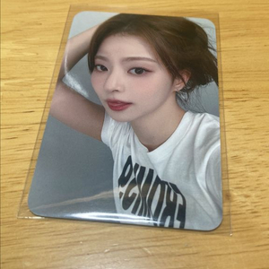 프로미스나인 디마뮤 사전굿즈 머묶 이나경 이미지