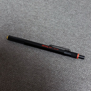 로트링 800 블랙 0.5mm 판매합니다