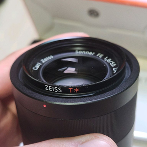 소니 FE 55mm f1.8 칼짜이즈 풀프레임 렌즈