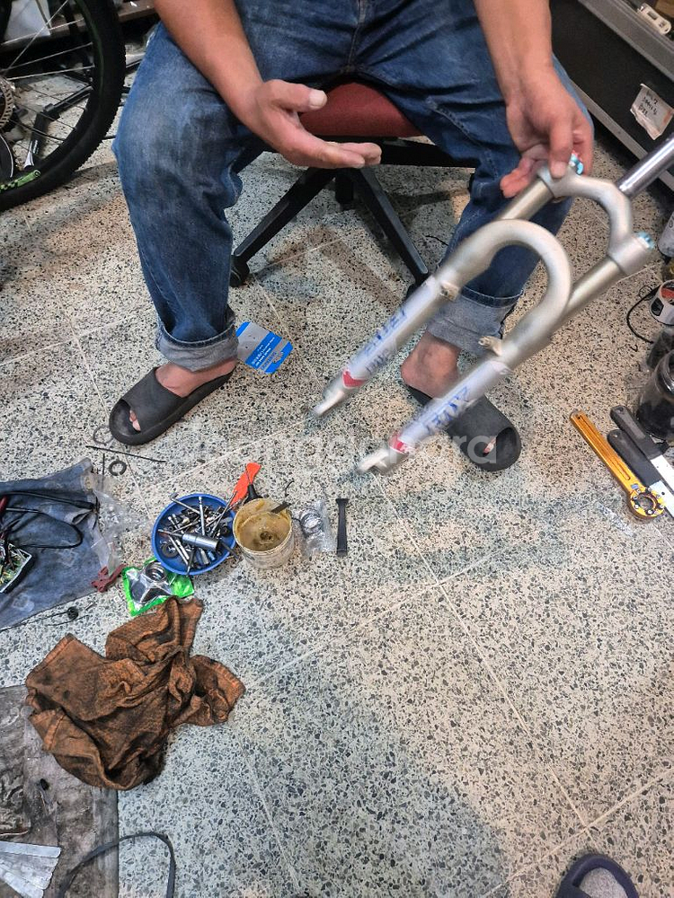 폭스샥 26인치 림브레이크 길이 18CM.--1