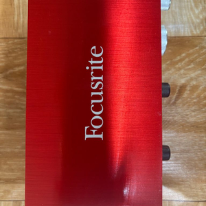 Focusrite Scarlett 2i2 오디오 인터페 이미지