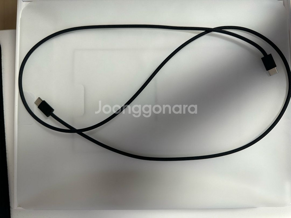 [S급]아이패드 프로 M4 13인치 256기가 팝니다--2