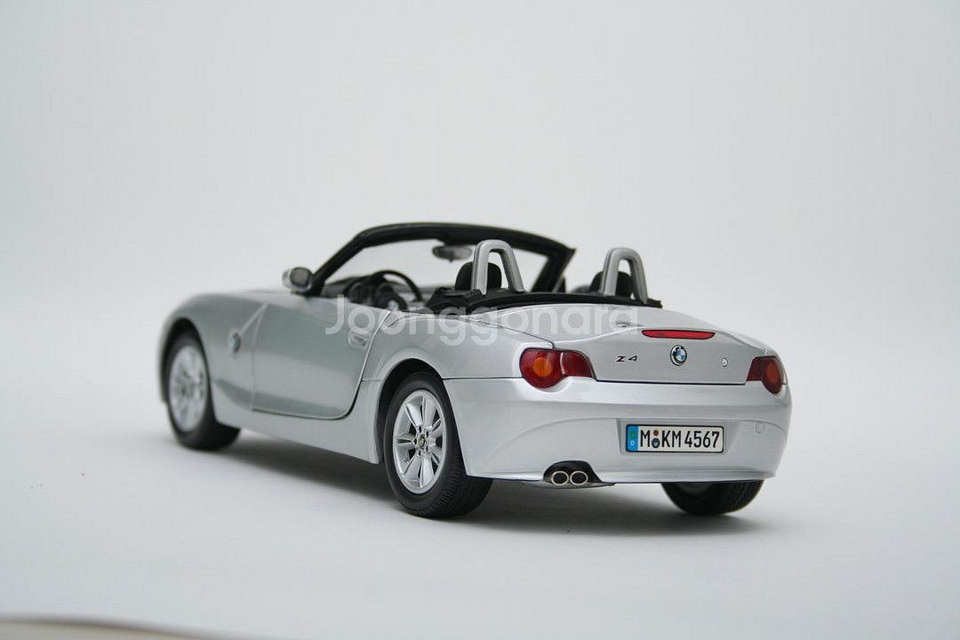교쇼 BMW Z4 다이캐스트 1:18--1