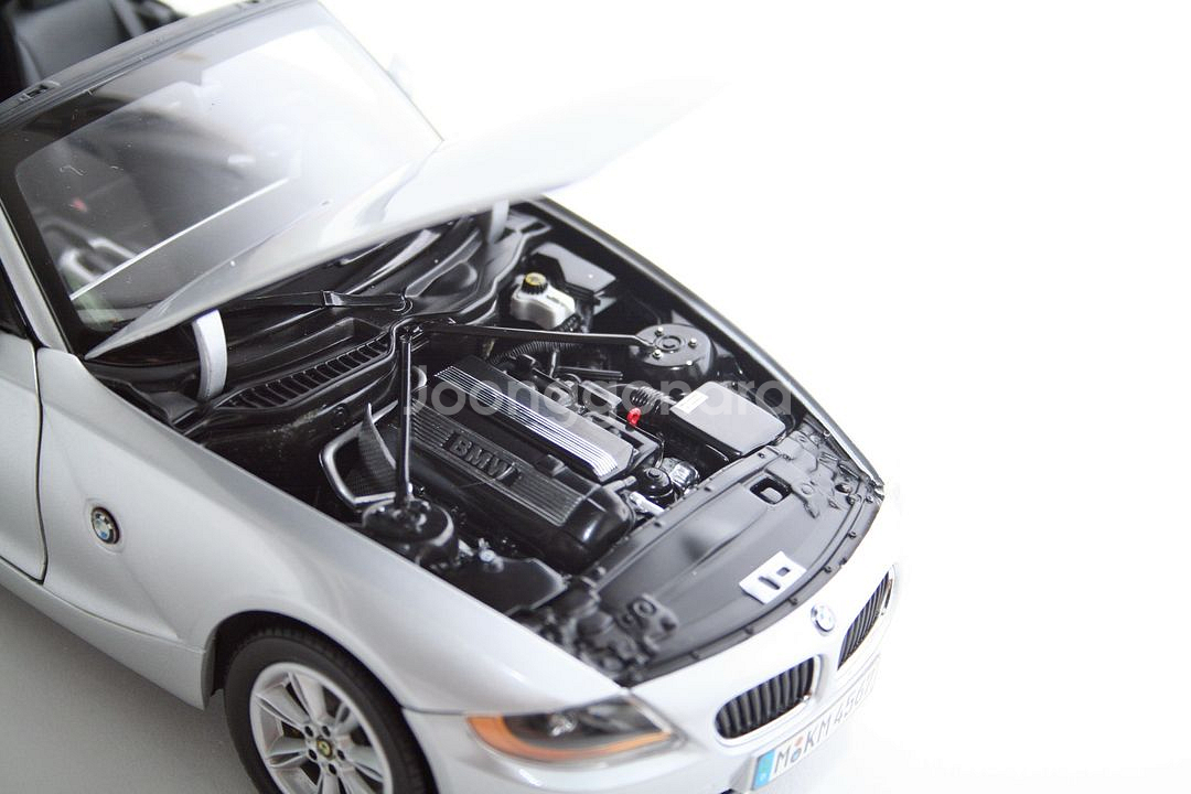 교쇼 BMW Z4 다이캐스트 1:18--4