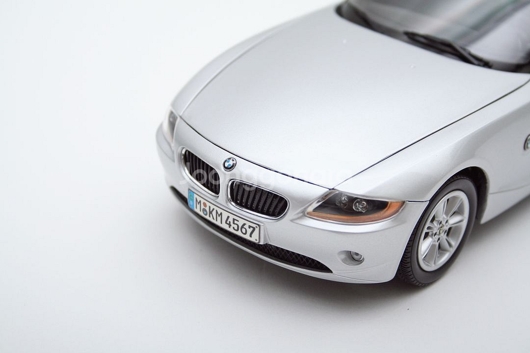 교쇼 BMW Z4 다이캐스트 1:18--3