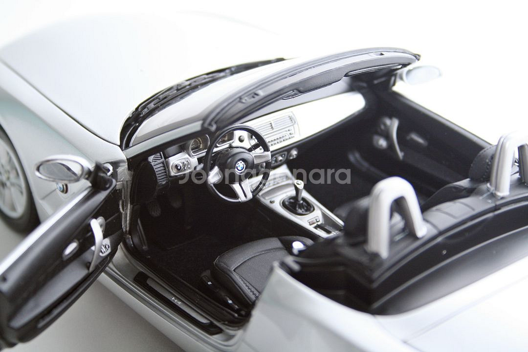 교쇼 BMW Z4 다이캐스트 1:18--5