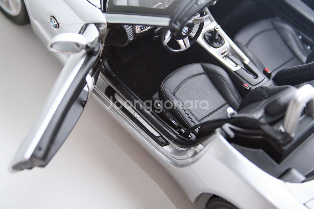 교쇼 BMW Z4 다이캐스트 1:18--6