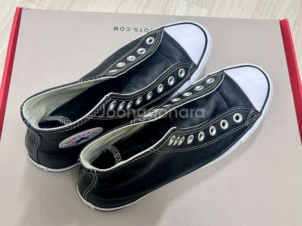 컨버스 척테일러 하이 레더 검흰 255사이즈--1