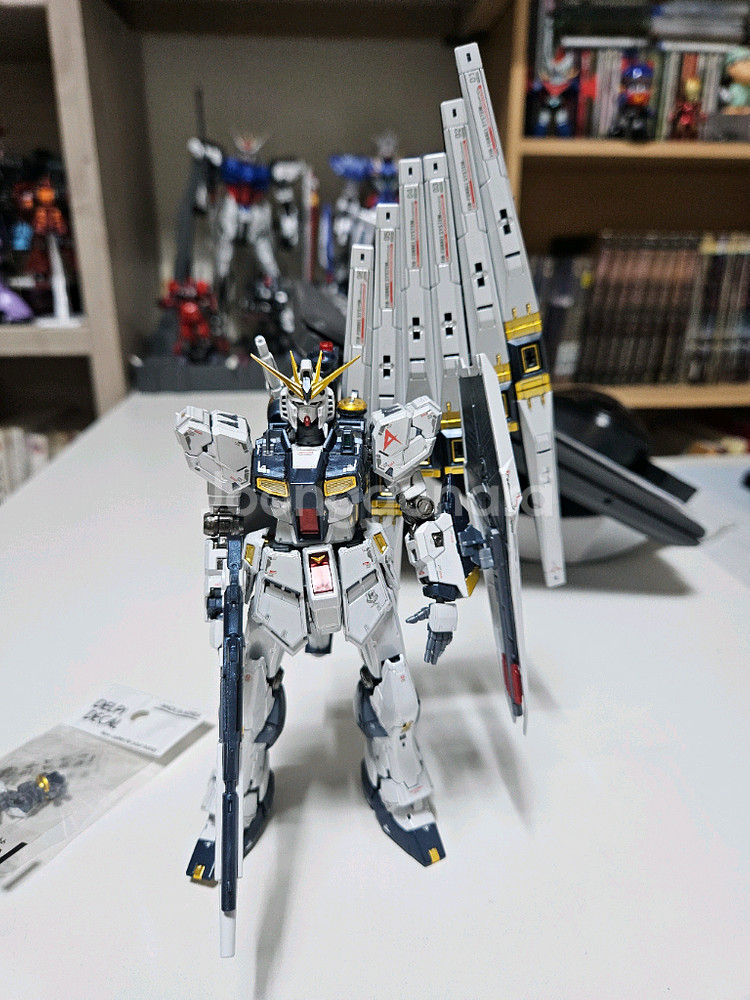 rg 뉴건담 티타늄 피니쉬 + 메탈프레임 가조립--0