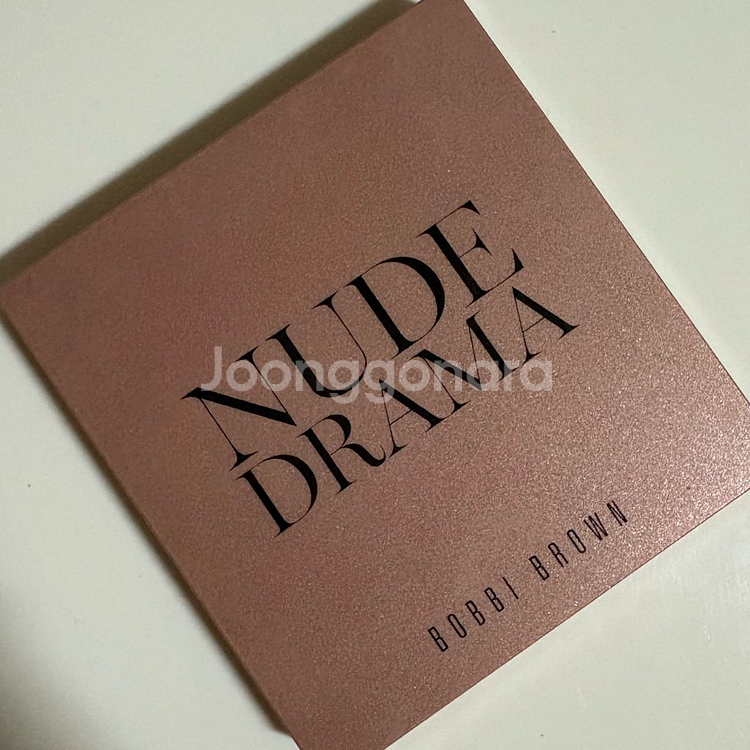 (네고가능)바비브라운 섀도우 팔레트 누드 드라마--1