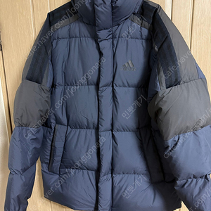 아디다스 패딩 판매 합니다.