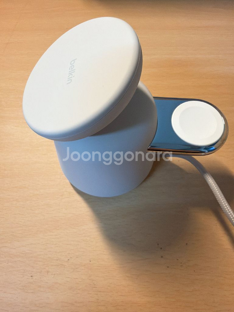 벨킨 2in1 제품 팝니다.--2