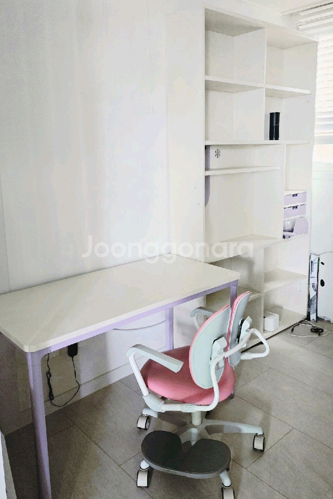 한샘 티오 책상+책장+듀오백의자--4