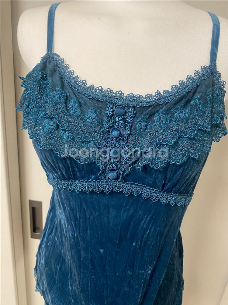 벨벳 민소매 티셔츠(새상품)--1