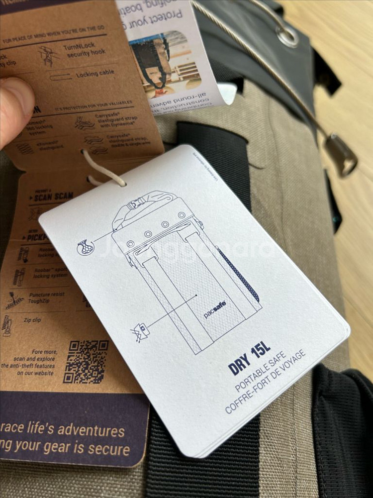 팩세이프 도난방지 여행가방 15L(새상품)--2