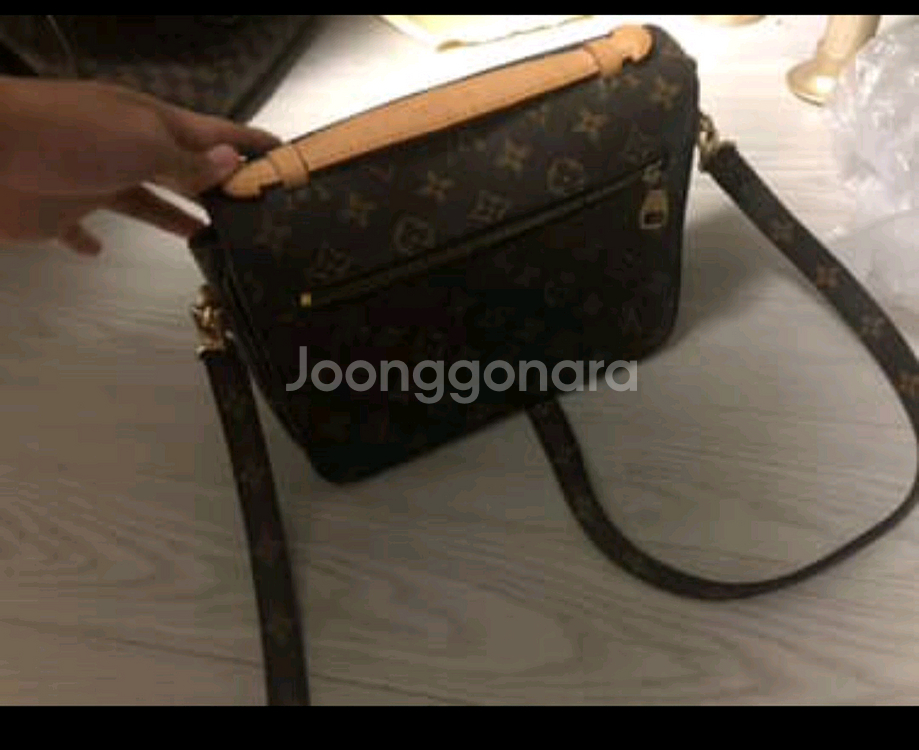 루이비통 가방--2