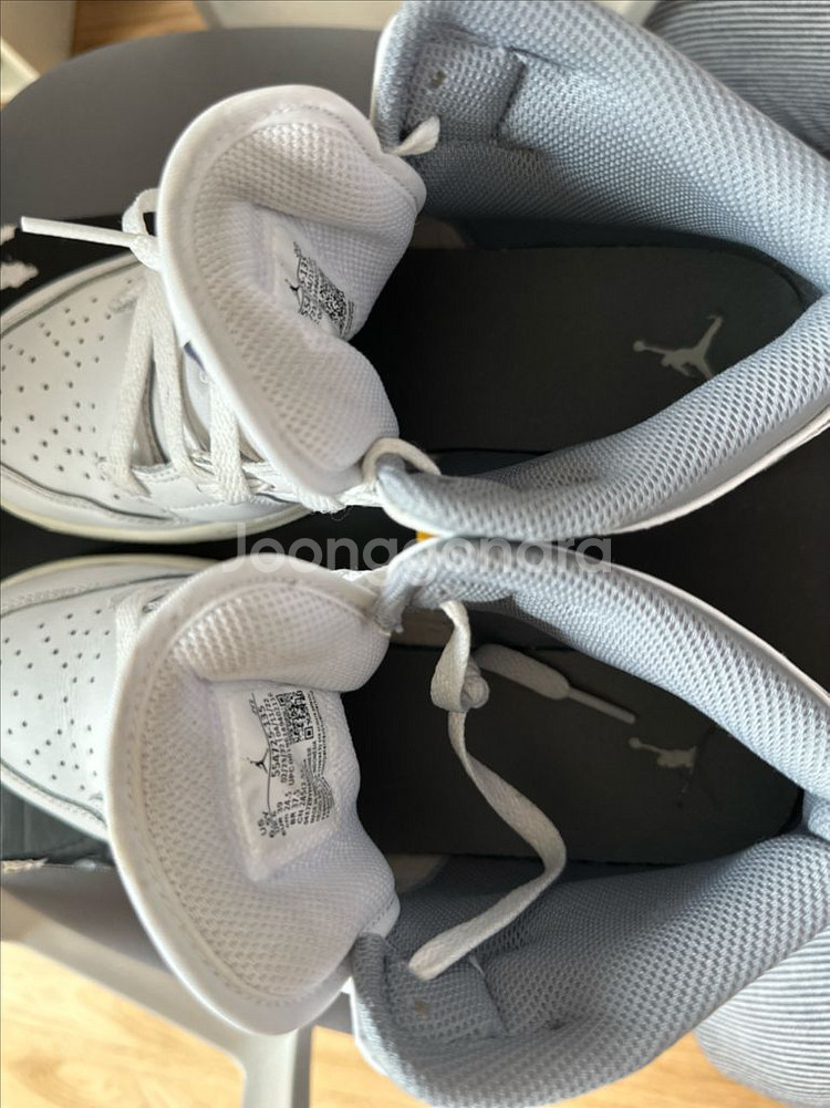 [245]조던1 미드 화이트 스텔스--4