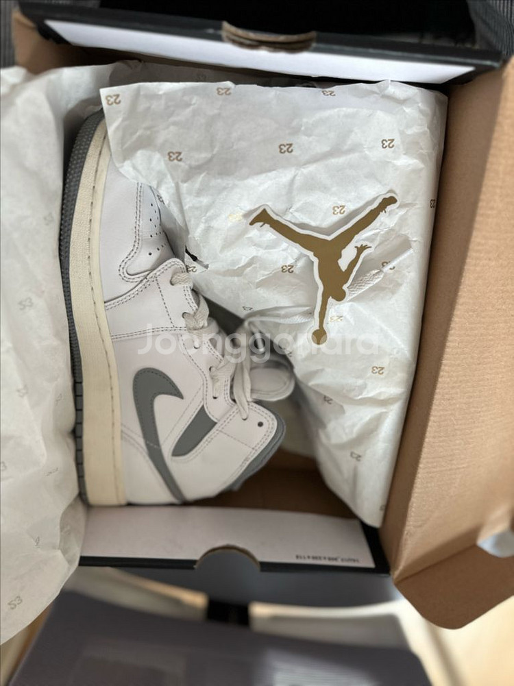 [245]조던1 미드 화이트 스텔스--7