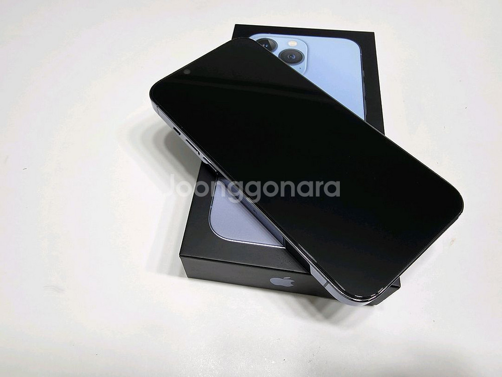 아이폰13프로 시에라블루 256GB 팝니다--1