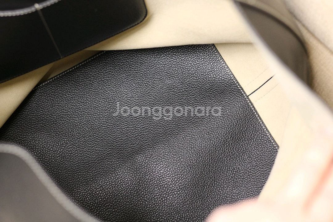 토템 벨티드 토트 블랙 그레인 가방 백--7
