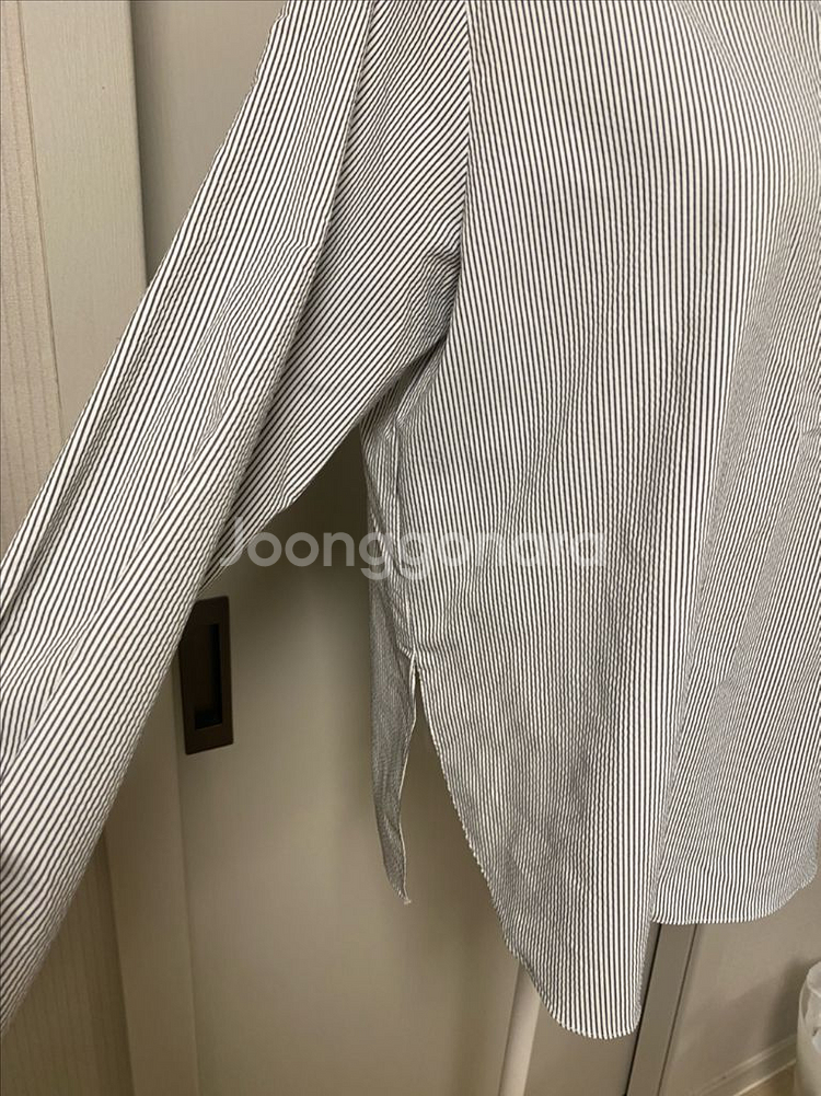 룸나인 스트라이프 블라우스--2