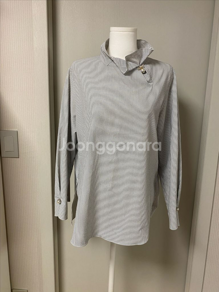 룸나인 스트라이프 블라우스--1