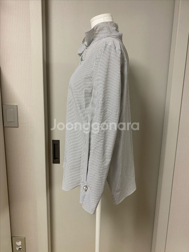 룸나인 스트라이프 블라우스--5