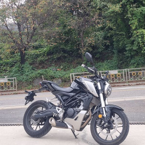 혼다 cb125r 19년식/2만천키로수/급매
