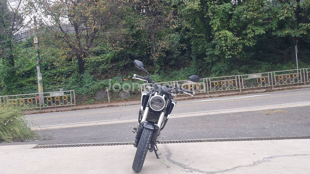 혼다 cb125r 19년식/2만천키로수/급매--1