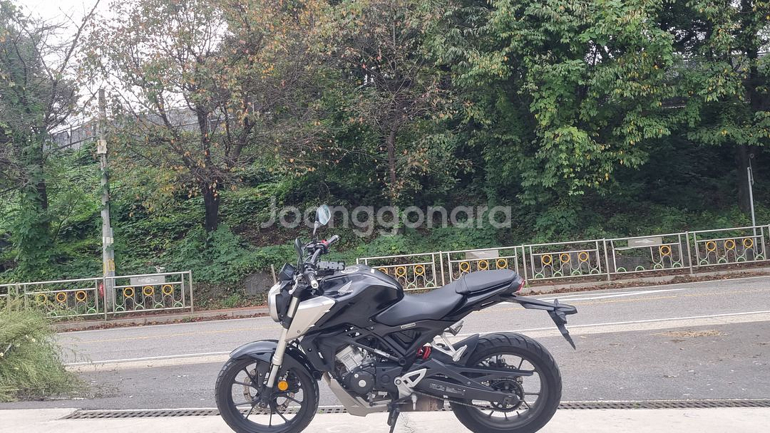 혼다 cb125r 19년식/2만천키로수/급매--3