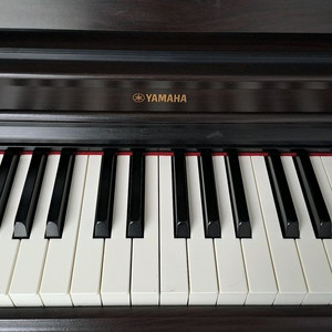 야마하 YDP163디지털 피아노