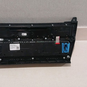 BMW F10 5시리즈(520D) 공조기 패널