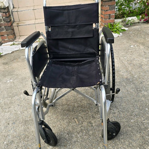 미키미라지휠체어팔아요