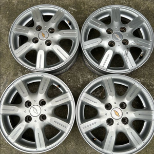 스파크 14인치 순정휠 4개 판매합니다