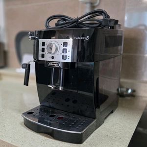 드롱기 마그니피카S 전자동 커피머신 판매합니다.