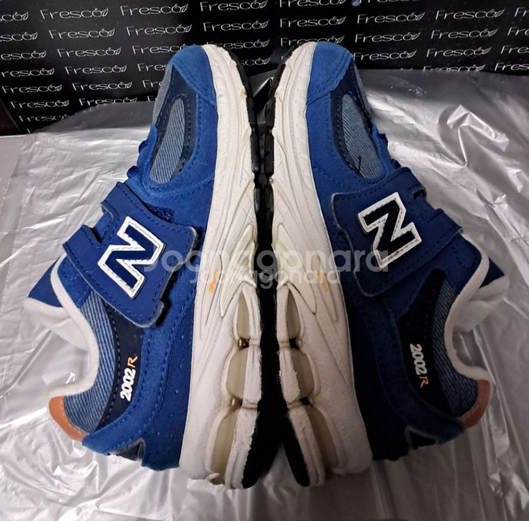 뉴발란스키즈 2002r 운동화블루 185사이즈--5