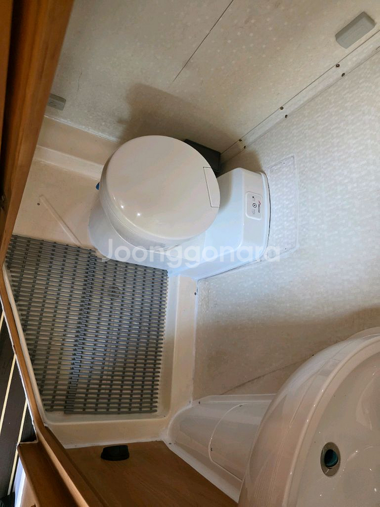 캠핑카 제일모빌 에드윈 2600만원--7