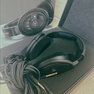 젠하이저 HD660S 헤드폰