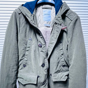 시리즈(series) 카키 후드 양털 자켓